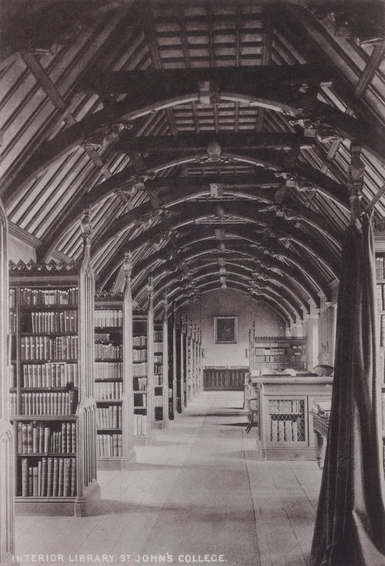 Vnitřní knihovna St Johns College od English Photographer