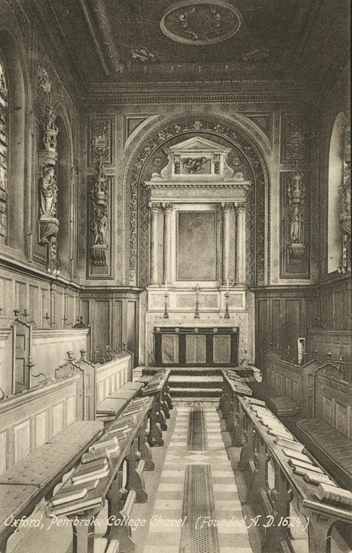 Interiér, Pembroke College Chapel, Oxford, Oxfordshire (černobílá fotografie) od English Photographer