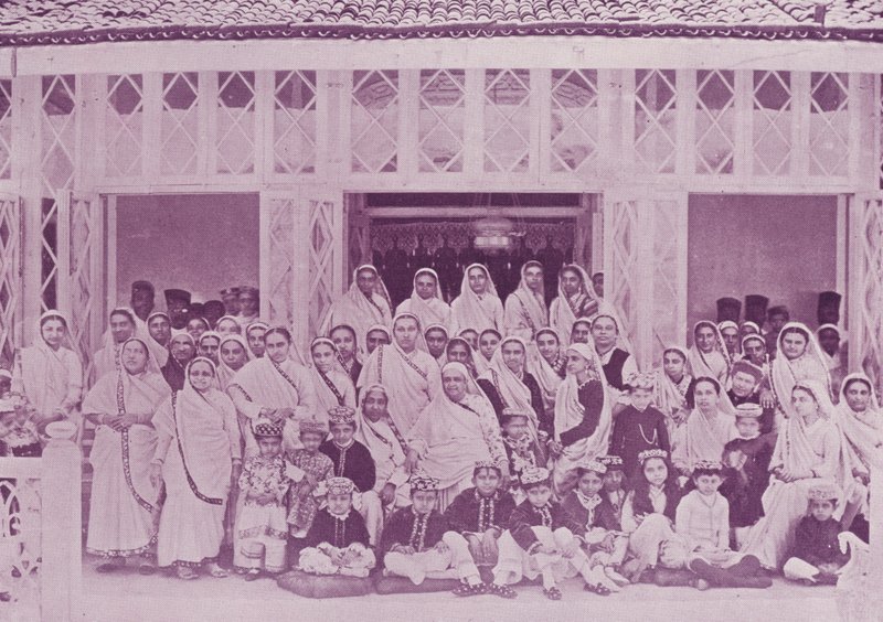 Obřad investitury Navjoti v Domě sira Dinshawa Petita, Baronet od English Photographer