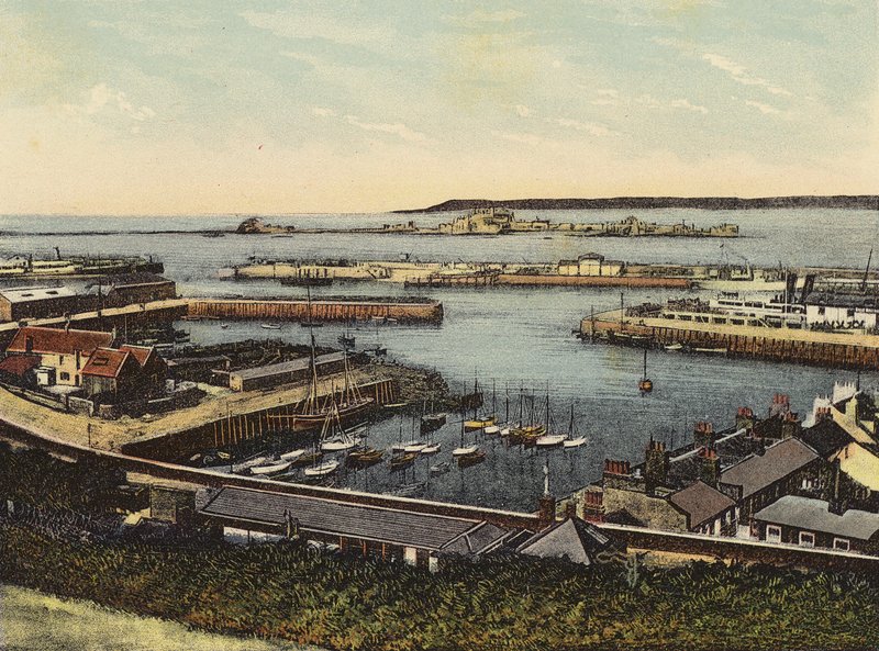 Jersey: The Harbour, St Helier (barevná fotografie) od English Photographer