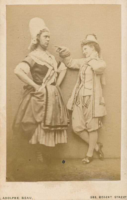 John Lawrence Toole , herec od English Photographer