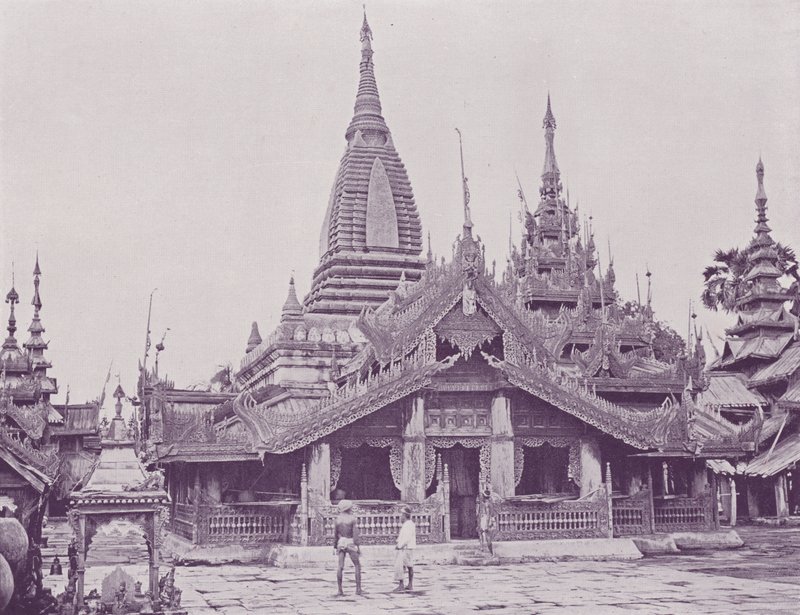 Khawn nebo Canopy před Pagodou, Pagan od English Photographer