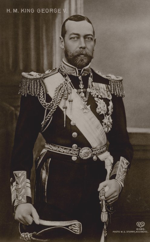 Král Jiří V. (černobílá fotografie) od English Photographer