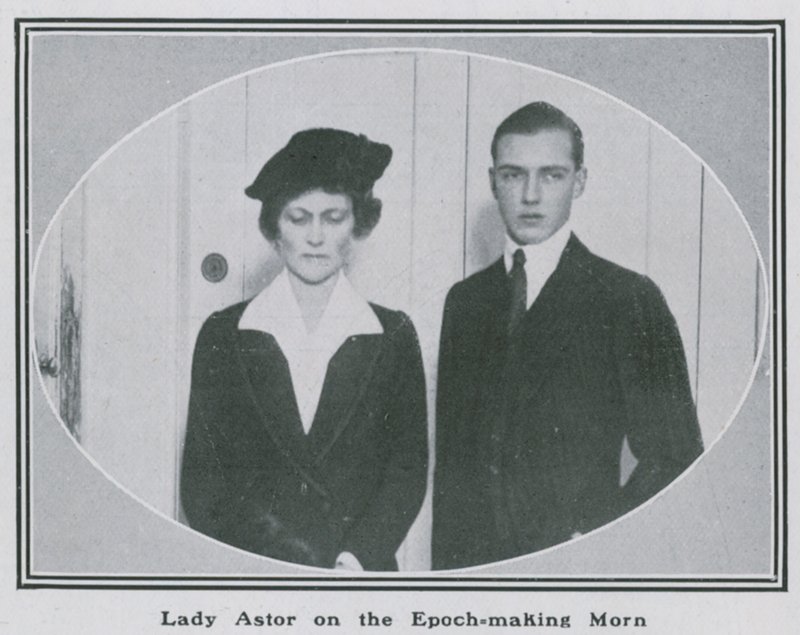 Lady Nancy Astor o epochálním ránu od English Photographer