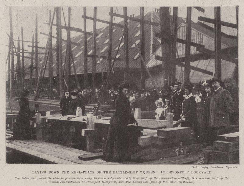 Položení kýlové desky královny bitevní lodi v Devonport Dockyard od English Photographer