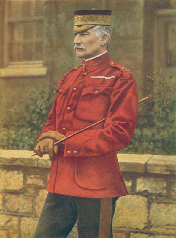 Generál Lietu. Sir Frederick W. E. F. Forestier-Walker, velitelská linka komunikace, Jižní Afrika. V Scarlet Undress Patrol Jacket od English Photographer