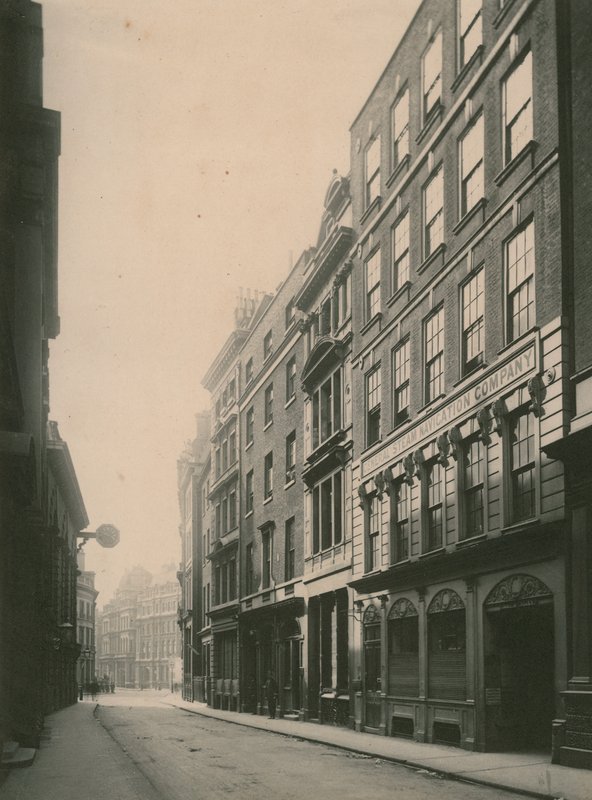 Lombard Street, Londýn; fotografie; z června 1885 od English Photographer