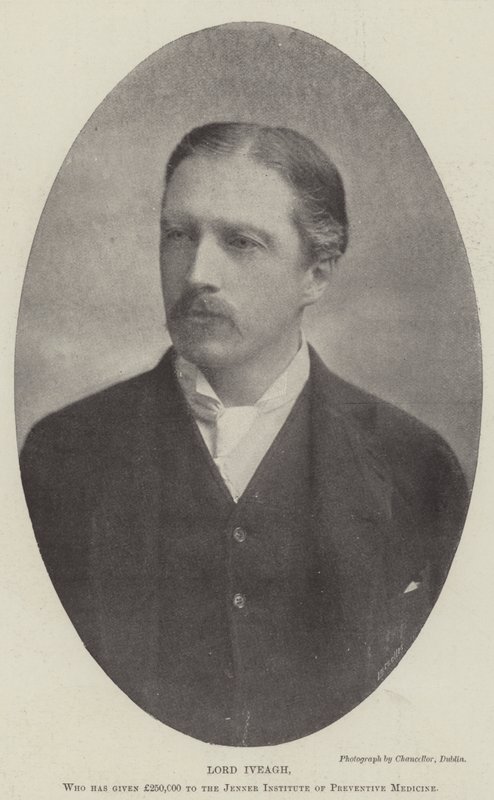 Lord Iveagh, který věnoval 250 000 liber Jennerově institutu preventivní medicíny od English Photographer