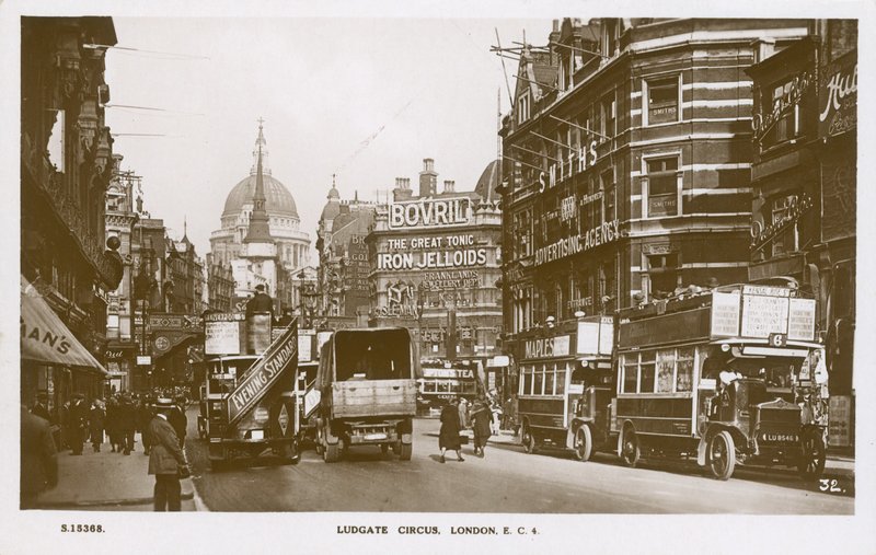 Ludgate Circus, Londýn od English Photographer