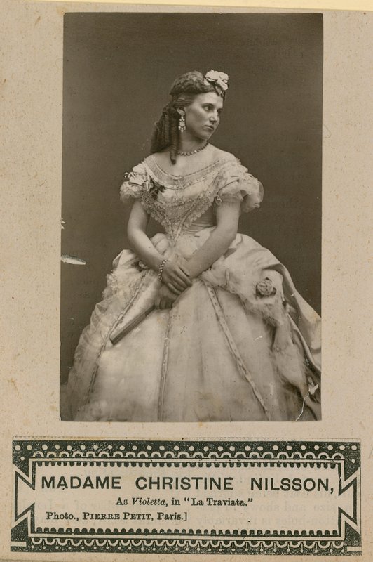Madame Christine Nilsson jako Violetta v La Traviata od English Photographer