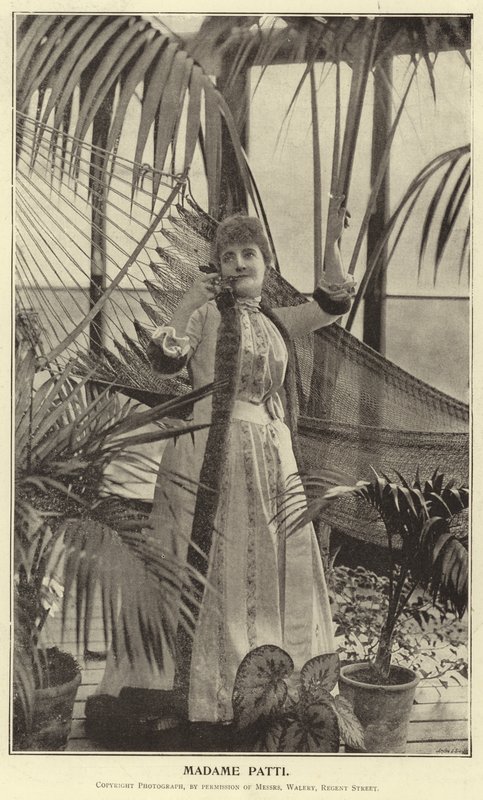 Madame Patti od English Photographer