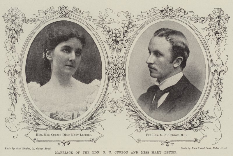 Sňatek ctihodného G. N. Curzona a slečny Mary Leiterové od English Photographer