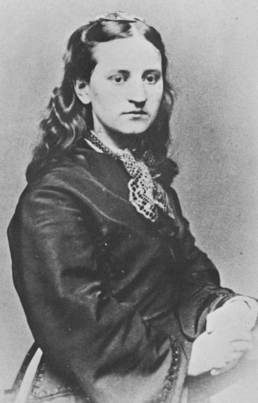 Mary Aitken Carlyle (černobílá fotografie) od English Photographer