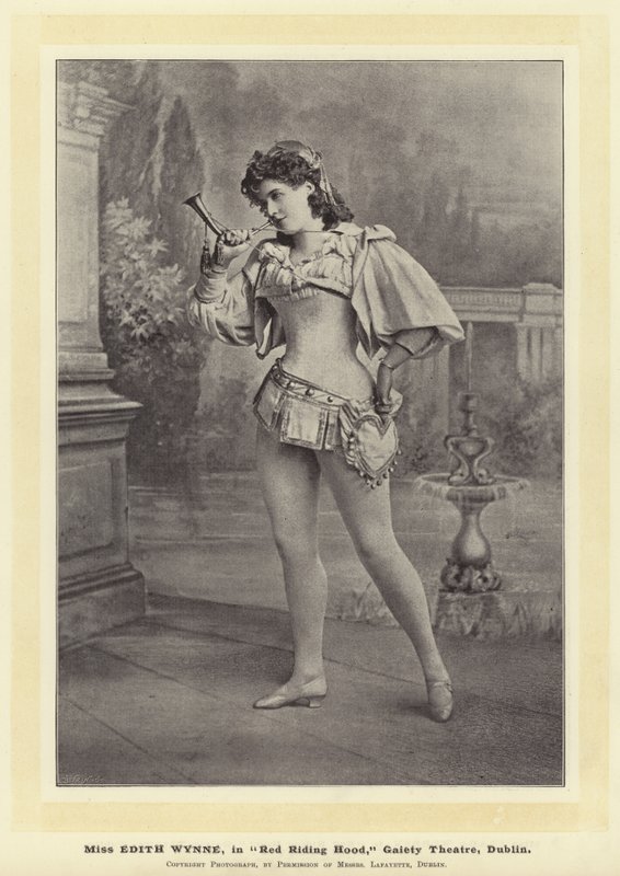 Slečna Edith Wynne, v Red Riding Hood, Gaiety Theatre, Dublin od English Photographer