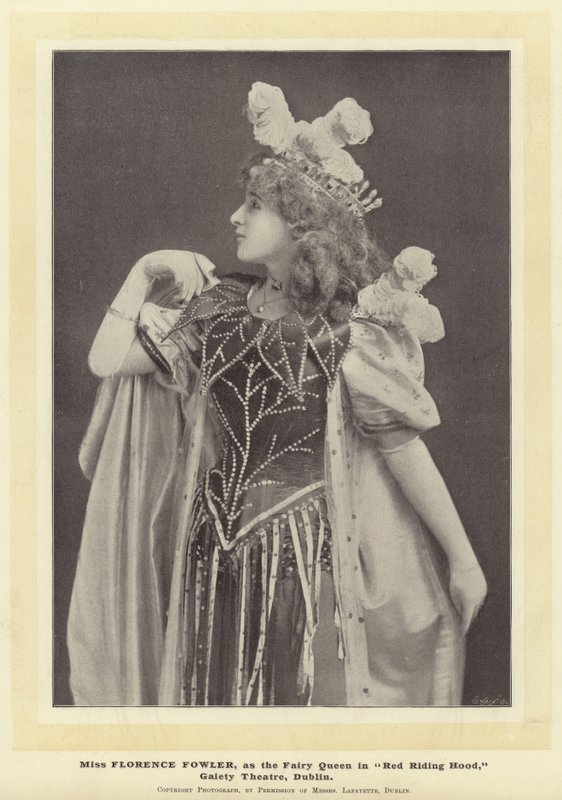 Slečna Florence Fowler jako královna víl v Červené karkulce, Gaiety Theatre, Dublin od English Photographer