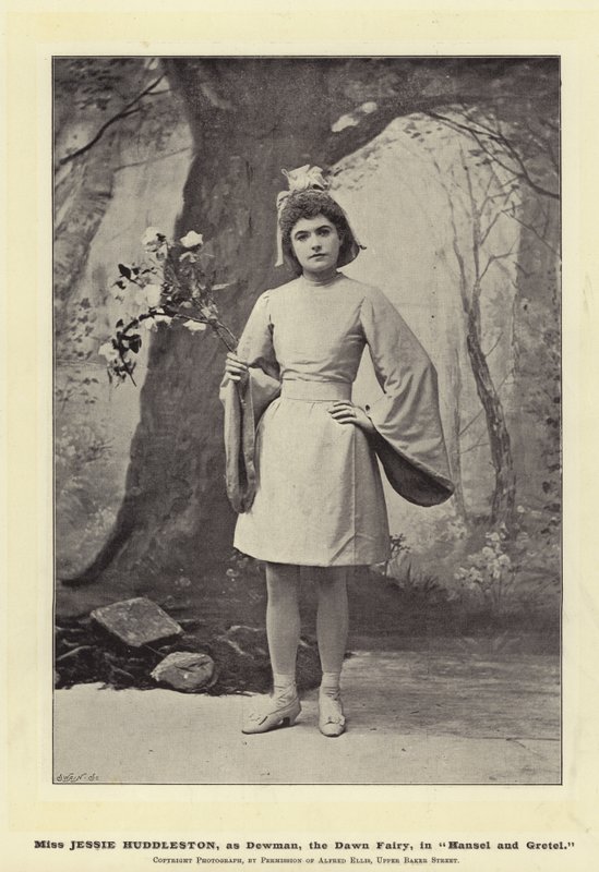 Slečna Jessie Huddlestonová jako Dewman, Jitřní víla, ve filmu Jeníček a Mařenka od English Photographer
