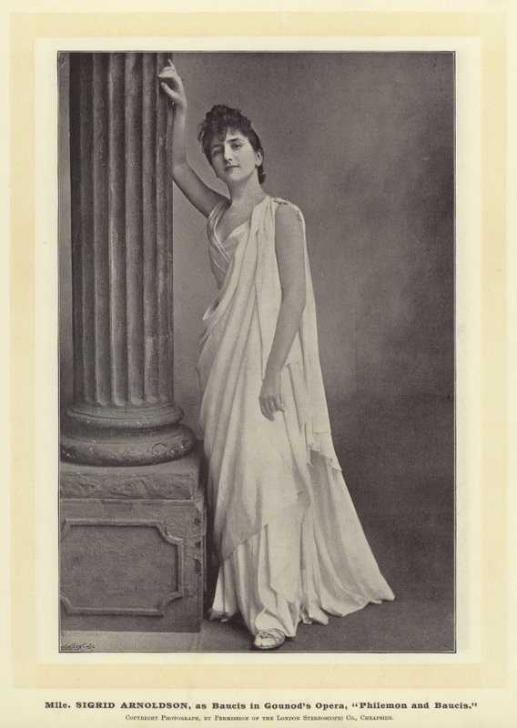 Mlle Sigrid Arnoldson jako Baucis v Gounods Opera, Philemon a Baucis od English Photographer