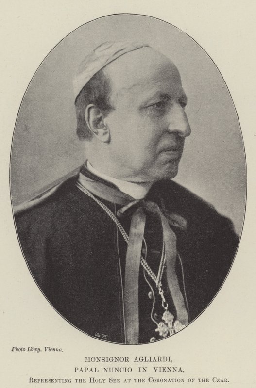 Monsignor Agliardi, papežský nuncius ve Vídni, zastupující Svatý stolec při korunovaci cara od English Photographer