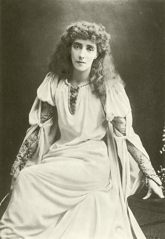 Mrs Beerbohm Tree jako Ofélie (hlubotisk) od English Photographer