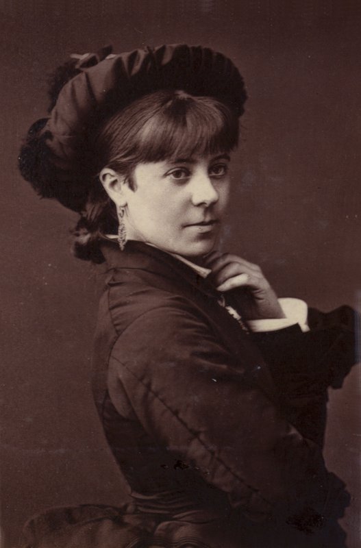 Nelly Farren od English Photographer