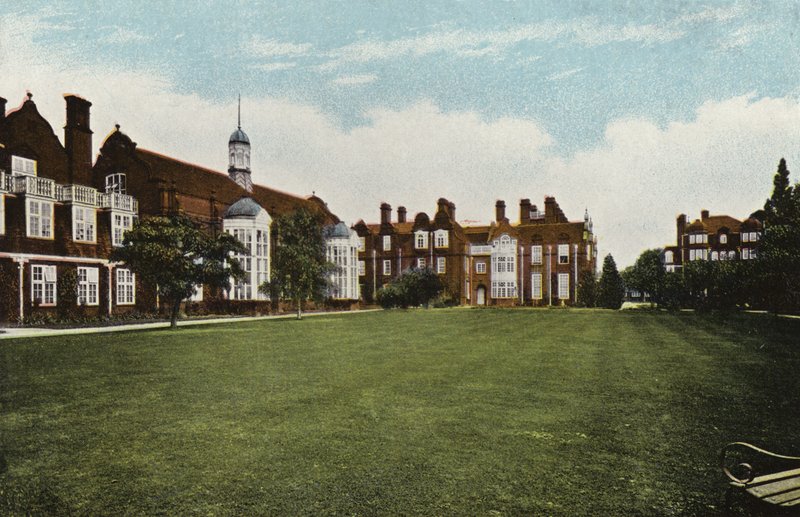 Newnham College, Tři sály od English Photographer