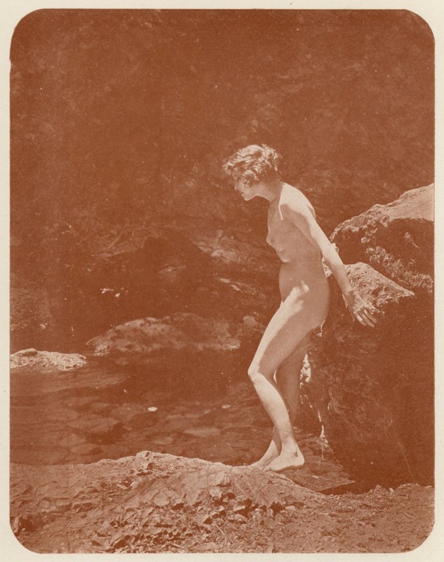 Nudistické umění: (čb fotografie) od English Photographer