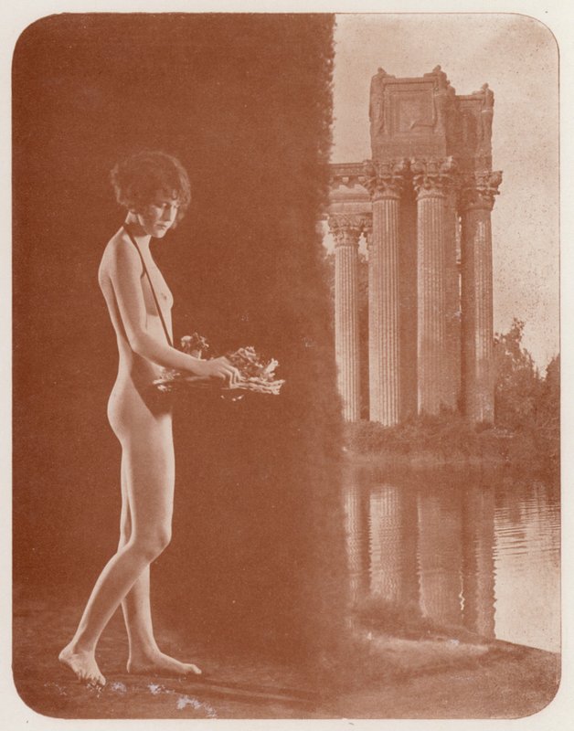 Nudistické umění: Athénská panna (čb fotografie) od English Photographer