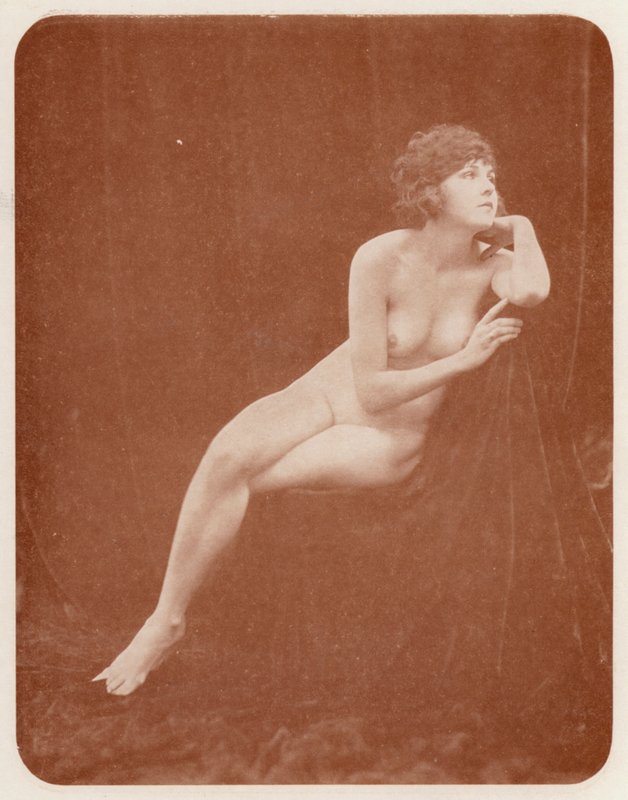 Nudistické umění: (čb fotografie) od English Photographer