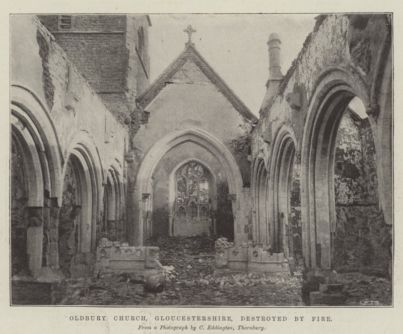 Oldbury Church, Gloucestershire, zničený požárem od English Photographer