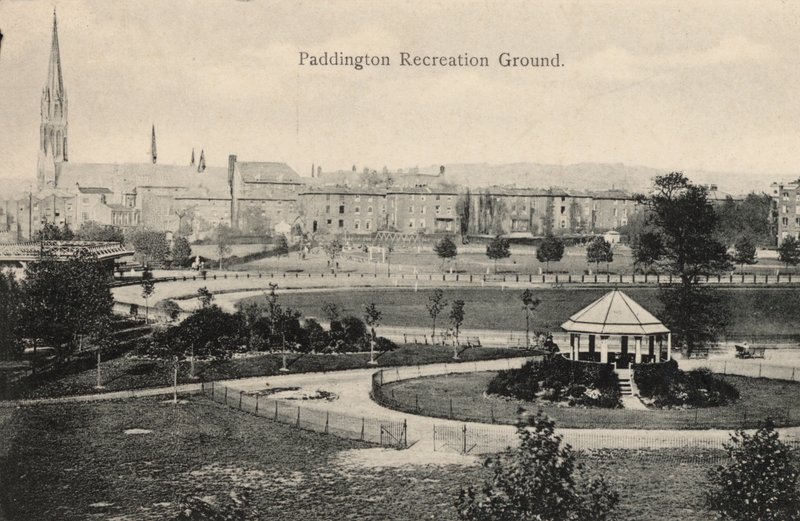 Paddington Recreation Ground, Londýn (černobílá fotografie) od English Photographer