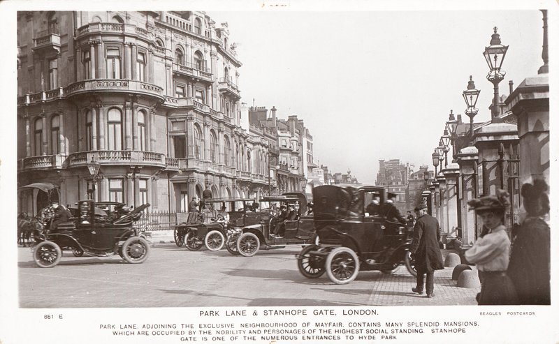 Park Lane a Stanhope Gate od English Photographer