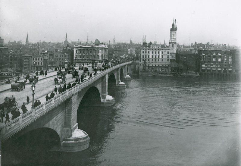 Fotografie London Bridge od English Photographer