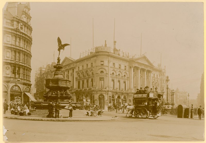Piccadilly Circus, Londýn od English Photographer
