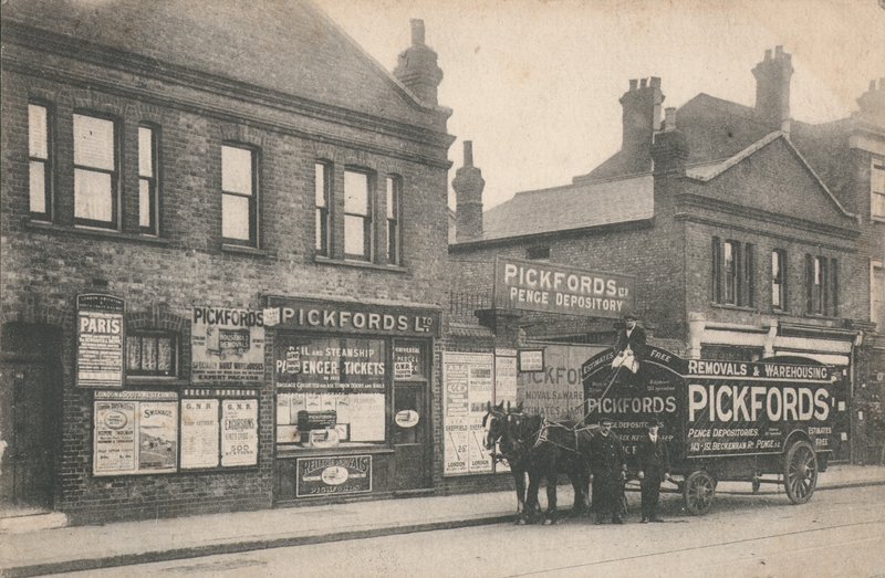 Pickfords, stěhování a skladování, Penge od English Photographer