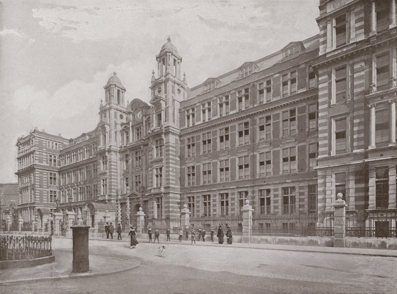 Post Office Savings Bank, West Kensington od English Photographer