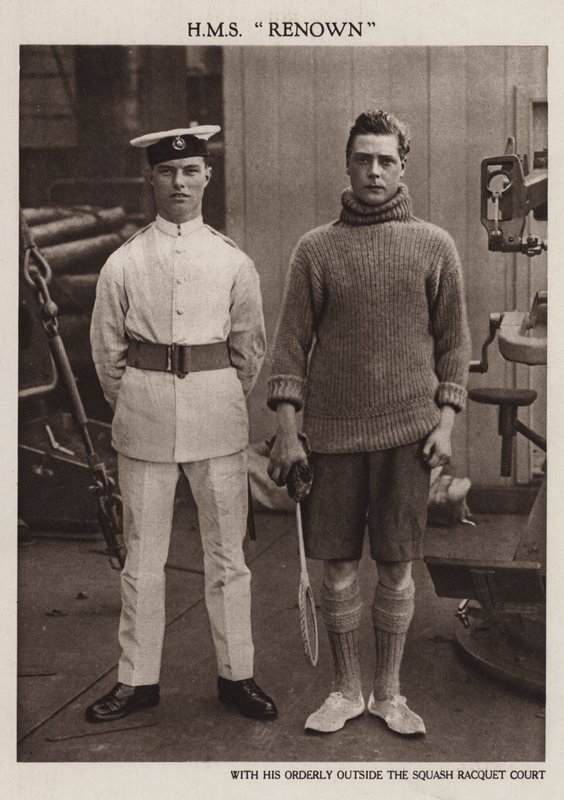 Prince of Wales se svým zřízencem na palubě HMS Renown (černobílá fotografie) od English Photographer