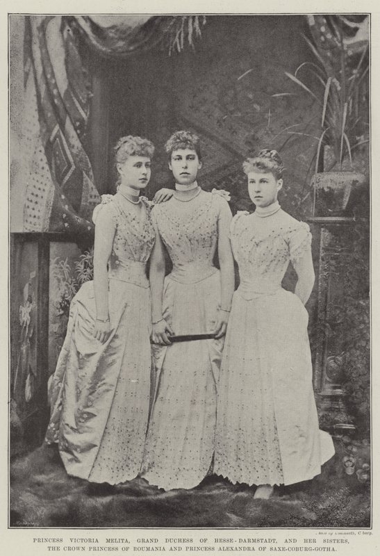 Princezna Victoria Melita, velkovévodkyně z Hesenska-Darmstadtu, a její sestry, korunní princezna z Rumunska a princezna Alexandra ze Saxe-Coburg-Gotha od English Photographer