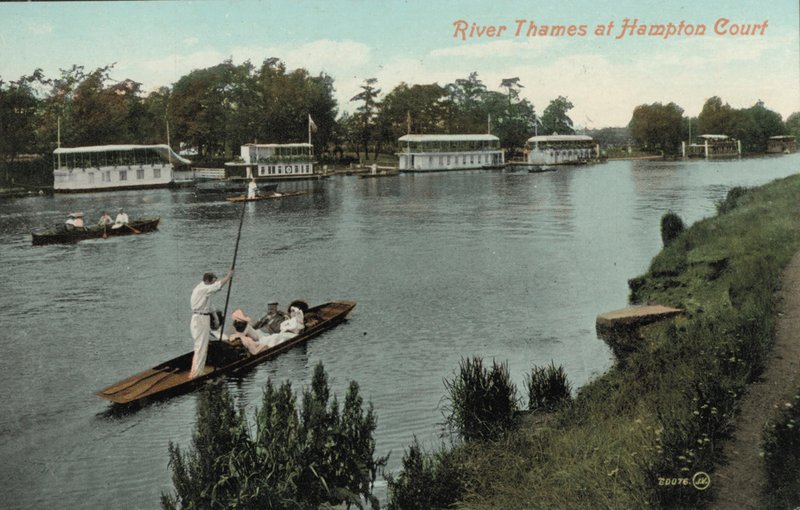 Punting na řece Temži a Hampton Court (foto) od English Photographer