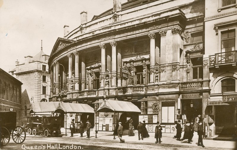 Queens Hall, Londýn od English Photographer