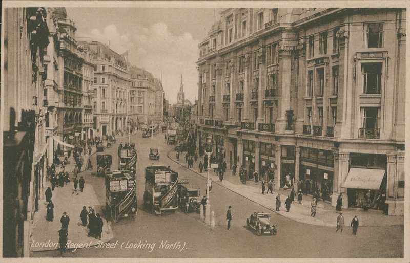 Regent Street, Londýn, při pohledu na sever od English Photographer