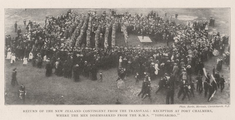 Návrat novozélandského kontingentu z Transvaalu, recepce v Port Chalmers, kde se muži vylodili z RMS Tongariro od English Photographer