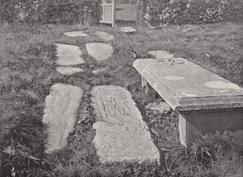 Rob Roys Grave, Balquhidder od English Photographer