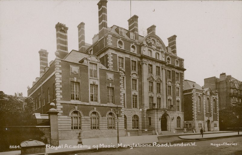 Royal Academy of Music, Marylebone Road, Londýn od English Photographer