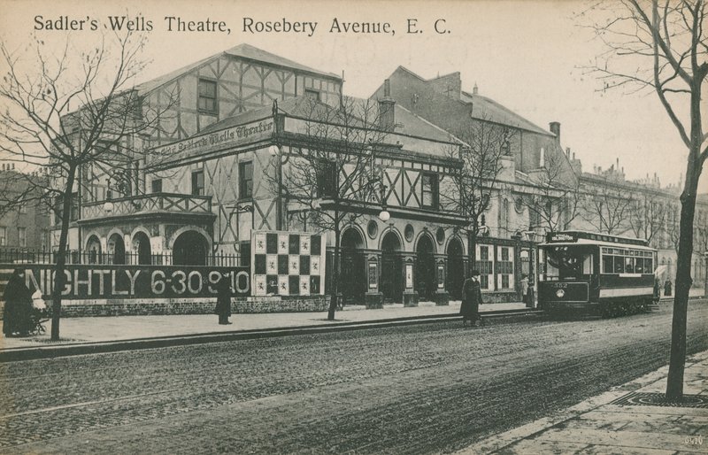 Sadlers Wells Theatre, Rosebery Avenue, Londýn od English Photographer