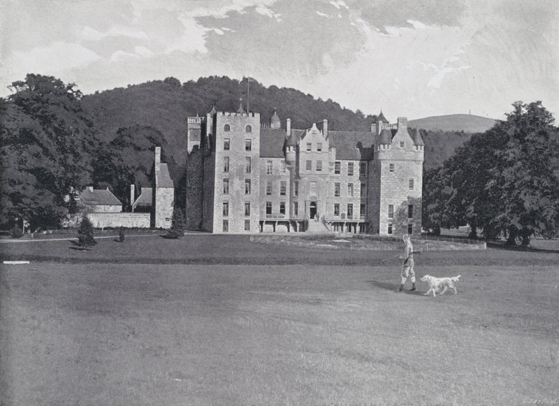 Skotsko: Aboyne Castle (černobílá fotografie) od English Photographer