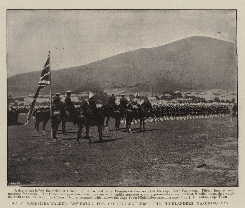 Sir F Forestier-Walker prohlíží Cape Volunteers, Highlanders pochodující kolem od English Photographer