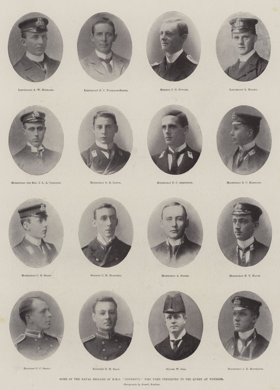 Někteří z námořní brigády HMS Powerful, kteří byli představeni královně ve Windsoru od English Photographer