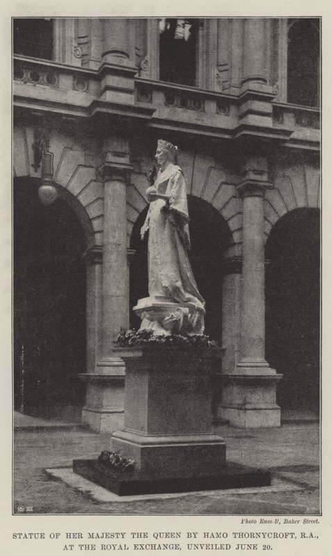 Socha Jejího Veličenstva královny od Hamo Thornycroft, RA, na Royal Exchange, odhalena 20. června od English Photographer