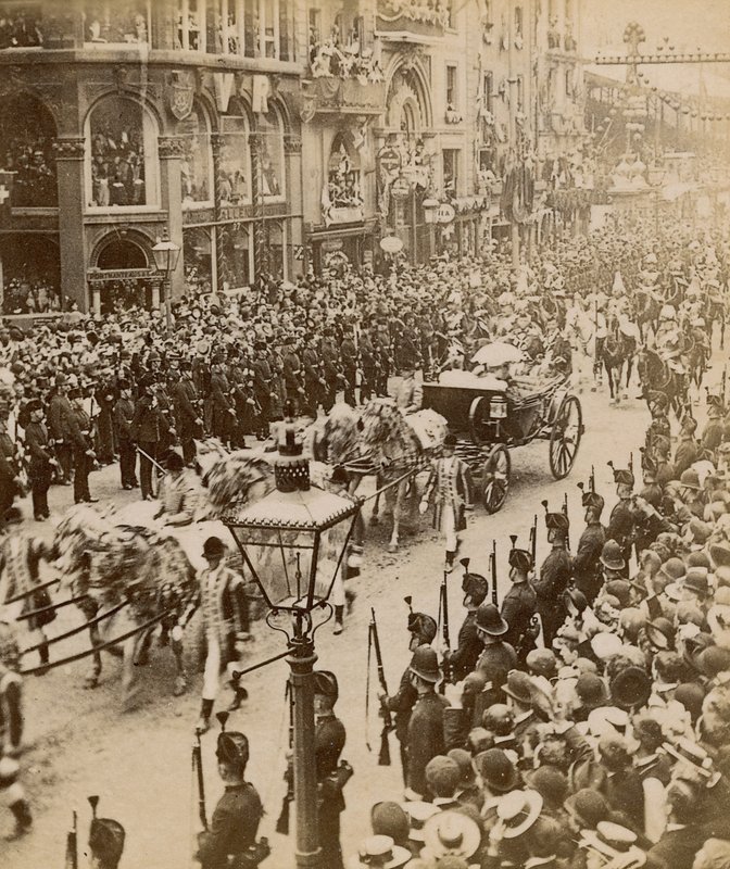 Stereoskopický tisk diamantového jubilea královny Viktorie, 28. června 1897 od English Photographer