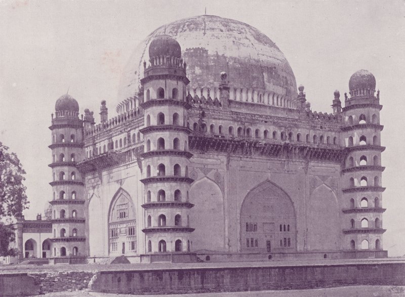 Hrob sultána Muhammada, Bijapur od English Photographer